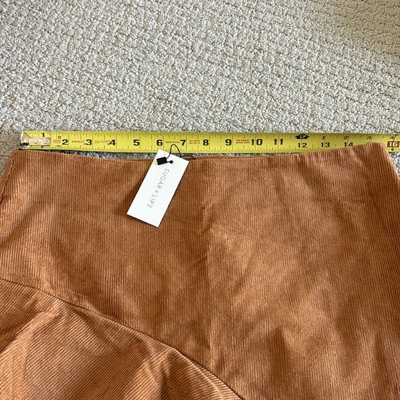 Sugar+Lips Asymmetric corduroy mini skirt - L - Picture 3 of 6